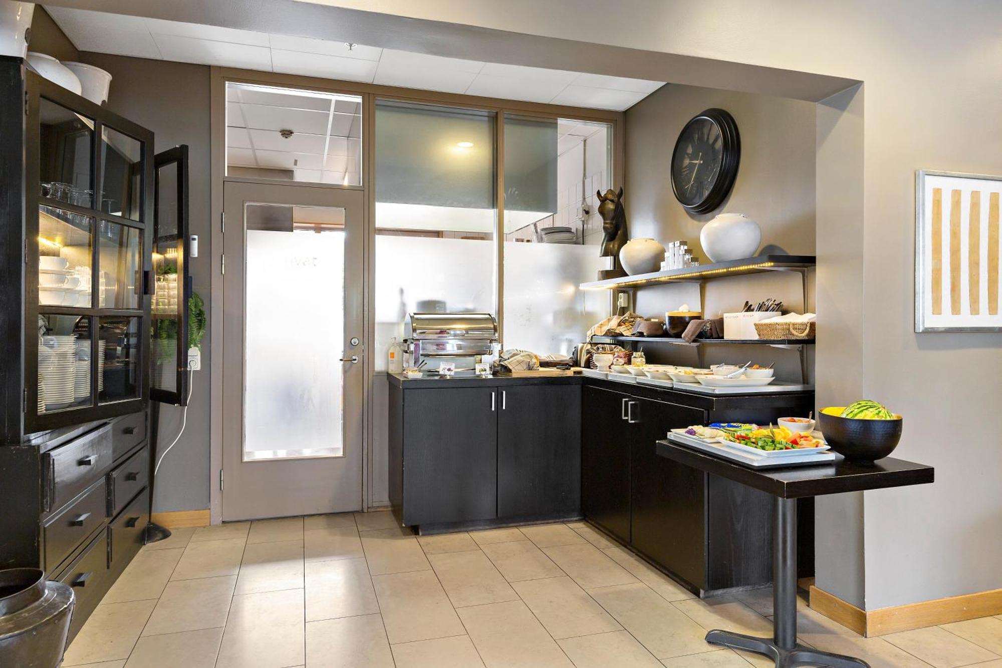 Best Western Solna Business Park Bagian luar foto